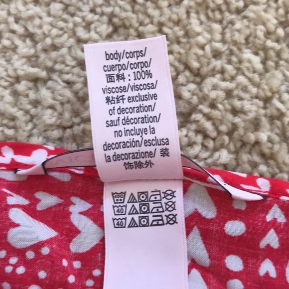 VICTORIA'S SECRET OS red printed duster or cover up - Picture 9 of 9